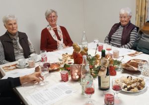 Mehr über den Artikel erfahren Besinnliche Stunden beim DRK Leutesheim