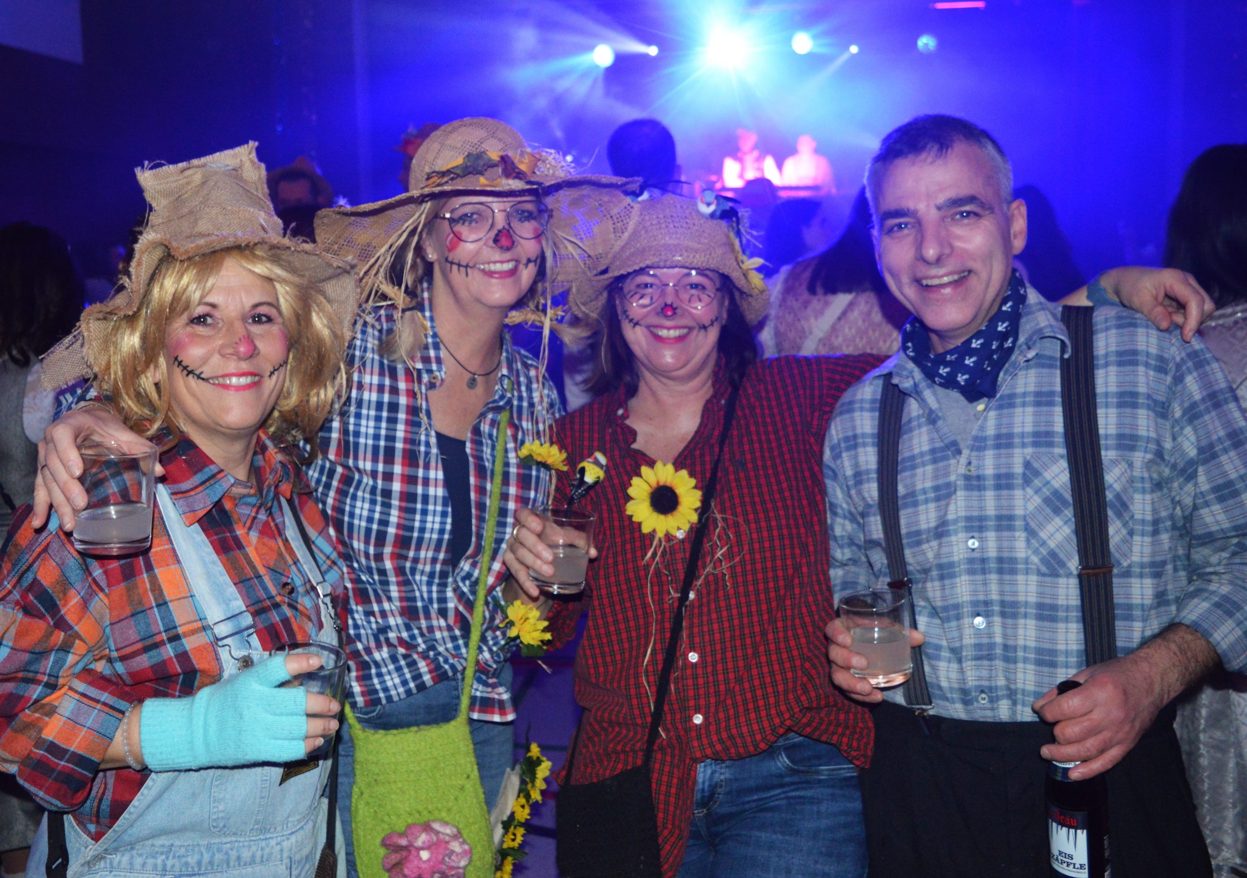 Mehr über den Artikel erfahren Prinzengarde verzaubert die Litzmer Bauernschaft