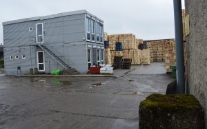 Mehr über den Artikel erfahren Lärm, Verkehr und Gestank auf Leutesheimer Sägewerkgelände